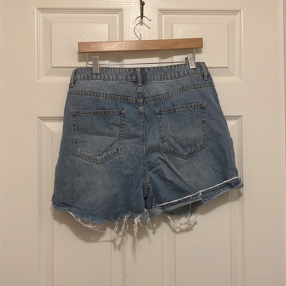Forever 21 shorts - Picture 4 of 4